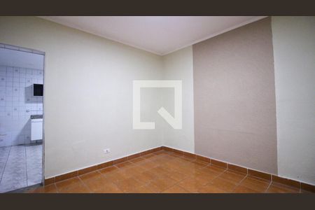 Casa para alugar com 3 quartos, 200m² em Vila Tolstoi, São Paulo