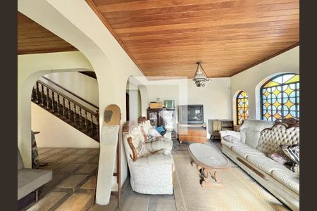 Sala de casa para alugar com 5 quartos, 491m² em Vila Comercial, São Paulo