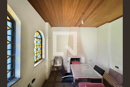 Sala - Lareira  de casa para alugar com 5 quartos, 491m² em Vila Comercial, São Paulo