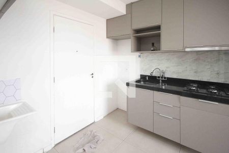 Cozinha e Área de Serviço de apartamento para alugar com 1 quarto, 24m² em Cidade Satelite Santa Barbara, São Paulo