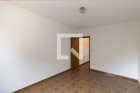 Quarto 2 de casa para alugar com 2 quartos, 220m² em Vila Dalila, São Paulo