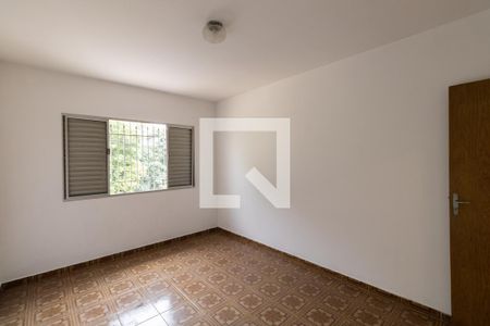 Quarto 2 de casa para alugar com 2 quartos, 220m² em Vila Dalila, São Paulo