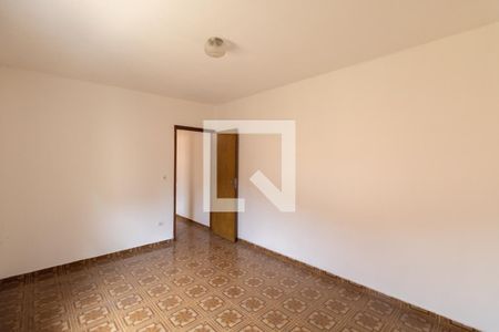 Quarto 1 de casa para alugar com 2 quartos, 220m² em Vila Dalila, São Paulo