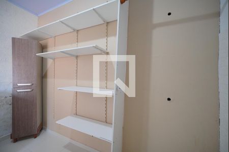 Closet da suíte de casa para alugar com 1 quarto, 30m² em Ponte do Imaruim, Palhoça