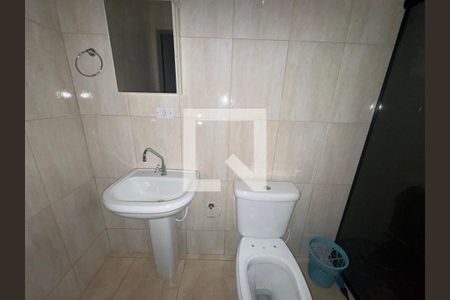 Banheiro da Suíte de casa à venda com 2 quartos, 80m² em Padroeira, Osasco