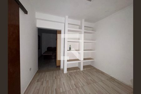 Closet de casa à venda com 2 quartos, 80m² em Padroeira, Osasco