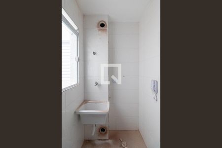 Sala/Cozinha/Área de Serviço  de apartamento para alugar com 2 quartos, 40m² em Cidade Líder, São Paulo