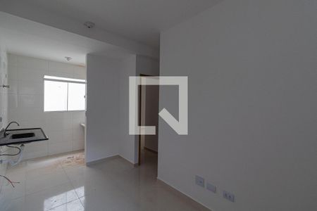 Sala/Cozinha/Área de Serviço  de apartamento para alugar com 2 quartos, 40m² em Cidade Líder, São Paulo