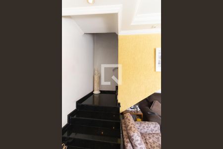 Escada de casa à venda com 3 quartos, 250m² em Vila Moraes, São Paulo