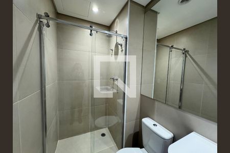 Banheiro de apartamento para alugar com 1 quarto, 32m² em Centro, Osasco