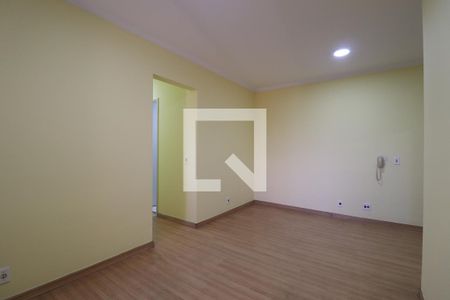 Sala de apartamento para alugar com 3 quartos, 69m² em Parque Marajoara, Santo André