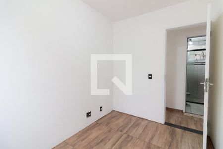 Quarto 1 de apartamento para alugar com 3 quartos, 53m² em Jardim Monte Alegre, São Paulo