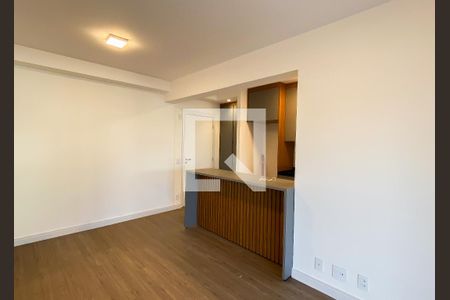Sala de apartamento para alugar com 2 quartos, 70m² em Vila Guilhermina, São Paulo
