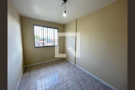 Quarto 1 de apartamento para alugar com 2 quartos, 48m² em Rocha Miranda, Rio de Janeiro