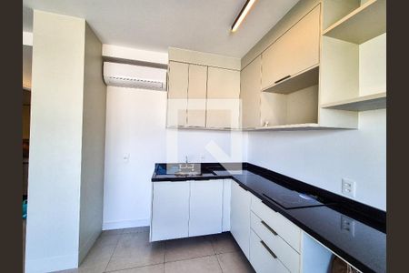 Sala/Cozinha de apartamento para alugar com 1 quarto, 37m² em Higienópolis, São Paulo
