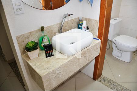 Detalhe - Lavabo de casa à venda com 4 quartos, 210m² em Parque Sao Domingos, São Paulo