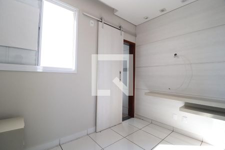 Quarto 1 - Suíte de apartamento para alugar com 2 quartos, 65m² em Jardim Patricia, Uberlândia