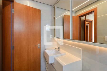 Banheiro Suíte 1 de apartamento à venda com 3 quartos, 120m² em Castelo, Belo Horizonte