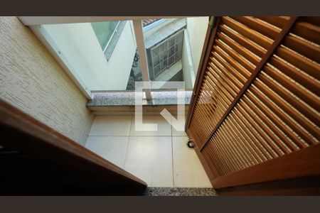 Sacada de apartamento para alugar com 2 quartos, 75m² em Santa Maria, Santo André