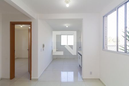 Sala/Cozinha de apartamento para alugar com 2 quartos, 45m² em Vila Cosmopolita, São Paulo