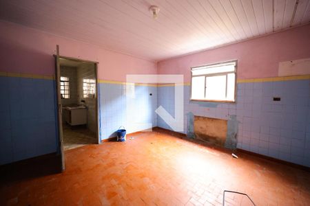 Cozinha de casa para alugar com 2 quartos, 250m² em Vila Nhocuné, São Paulo