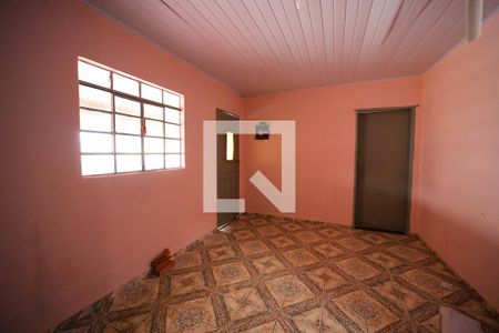 Sala de casa para alugar com 2 quartos, 250m² em Vila Nhocuné, São Paulo