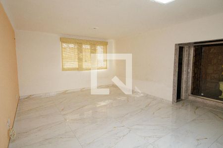 Casa para alugar com 5 quartos, 300m² em Campo Grande, Rio de Janeiro