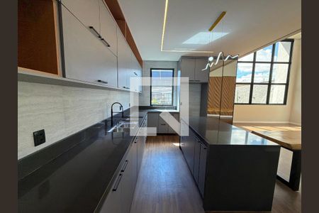 Cozinha de casa de condomínio à venda com 3 quartos, 248m² em Setor Habitacional Vicente Pires, Brasília
