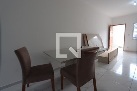 Sala de casa para alugar com 2 quartos, 79m² em Vila Antonieta, São Paulo