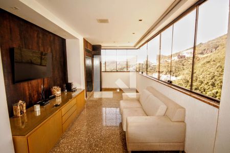 Sala de apartamento à venda com 4 quartos, 140m² em Buritis, Belo Horizonte
