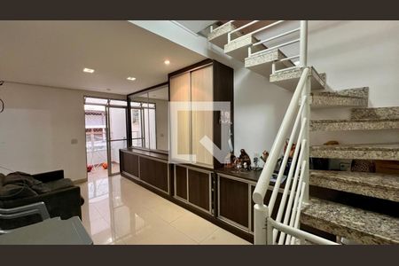 Apartamento à venda com 3 quartos, 140m² em Buritis, Belo Horizonte