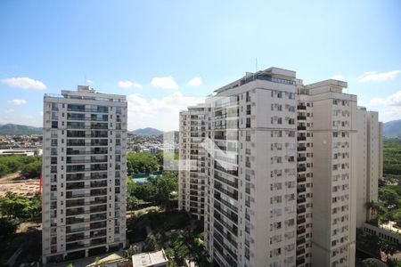 Sala - Vista de apartamento à venda com 4 quartos, 169m² em Barra Olímpica, Rio de Janeiro