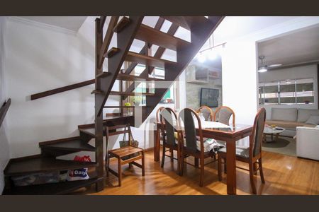 Casa à venda com 3 quartos, 150m² em Vila Antonieta, São Paulo