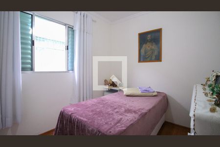 Casa à venda com 3 quartos, 150m² em Vila Antonieta, São Paulo