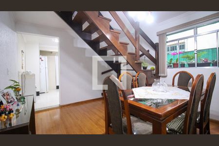 Casa à venda com 3 quartos, 150m² em Vila Antonieta, São Paulo