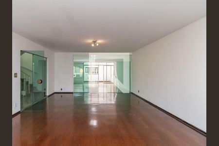 Casa à venda com 3 quartos, 600m² em Vila Mariana, São Paulo