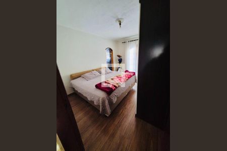 Casa à venda com 4 quartos, 183m² em Jardim Marek, Santo André