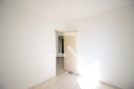Quarto 2 de apartamento para alugar com 2 quartos, 45m² em Cabral, Contagem