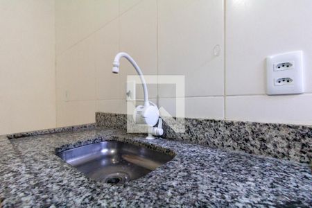 Sala, Cozinha e área de serviço de apartamento para alugar com 1 quarto, 34m² em Vila Ré, São Paulo