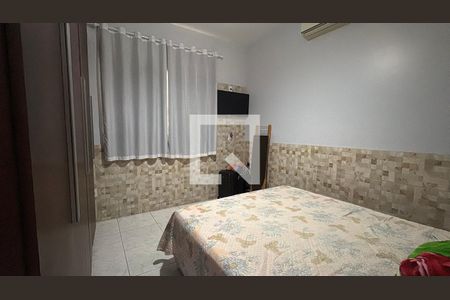 Suíte  de casa à venda com 3 quartos, 150m² em Loteamento Alphaville Residencial, Goiânia