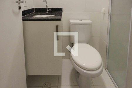 Banheiro de kitnet/studio para alugar com 1 quarto, 22m² em São Lucas, São Paulo
