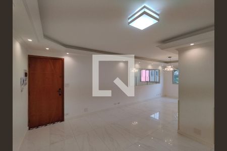 Sala  de apartamento para alugar com 3 quartos, 78m² em Jardim Patente, São Paulo