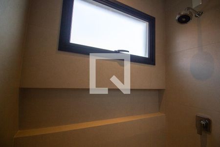 Banheiro da Suíte 1 de casa de condomínio para alugar com 3 quartos, 159m² em Protestantes, Votorantim