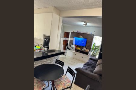 Sala de apartamento para alugar com 3 quartos, 60m² em Mansour, Uberlândia