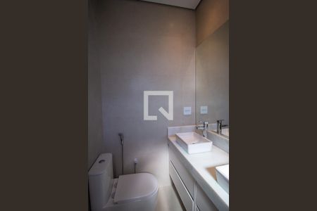 Banheiro da Suite 1 de casa de condomínio para alugar com 3 quartos, 159m² em Protestantes, Votorantim