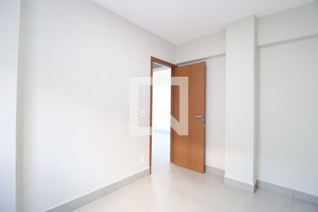 Quarto 1 de apartamento para alugar com 3 quartos, 87m² em Patrimônio, Uberlândia
