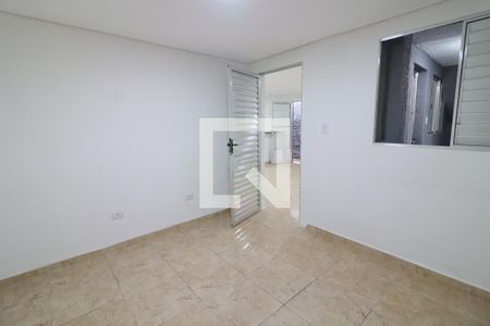Quarto 1 de casa para alugar com 2 quartos, 70m² em Jardim Sindona, Osasco
