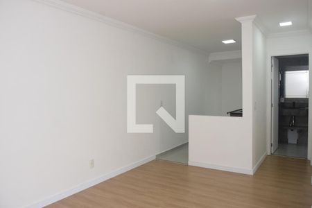 Sala de apartamento para alugar com 2 quartos, 54m² em Jardim de Lourdes, Embu das Artes