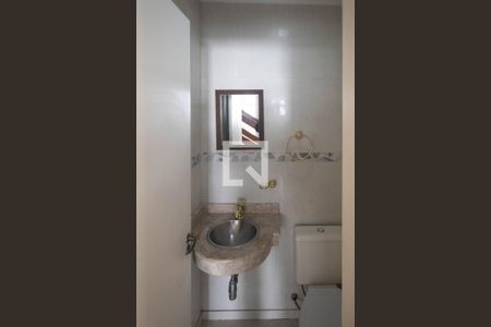 Lavabo de casa para alugar com 3 quartos, 166m² em Jardim Leonor Mendes de Barros, São Paulo