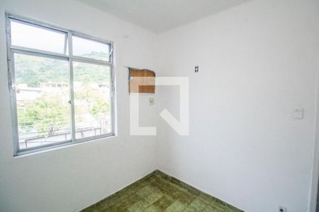 Quarto 1 de apartamento para alugar com 2 quartos, 70m² em Realengo, Rio de Janeiro
